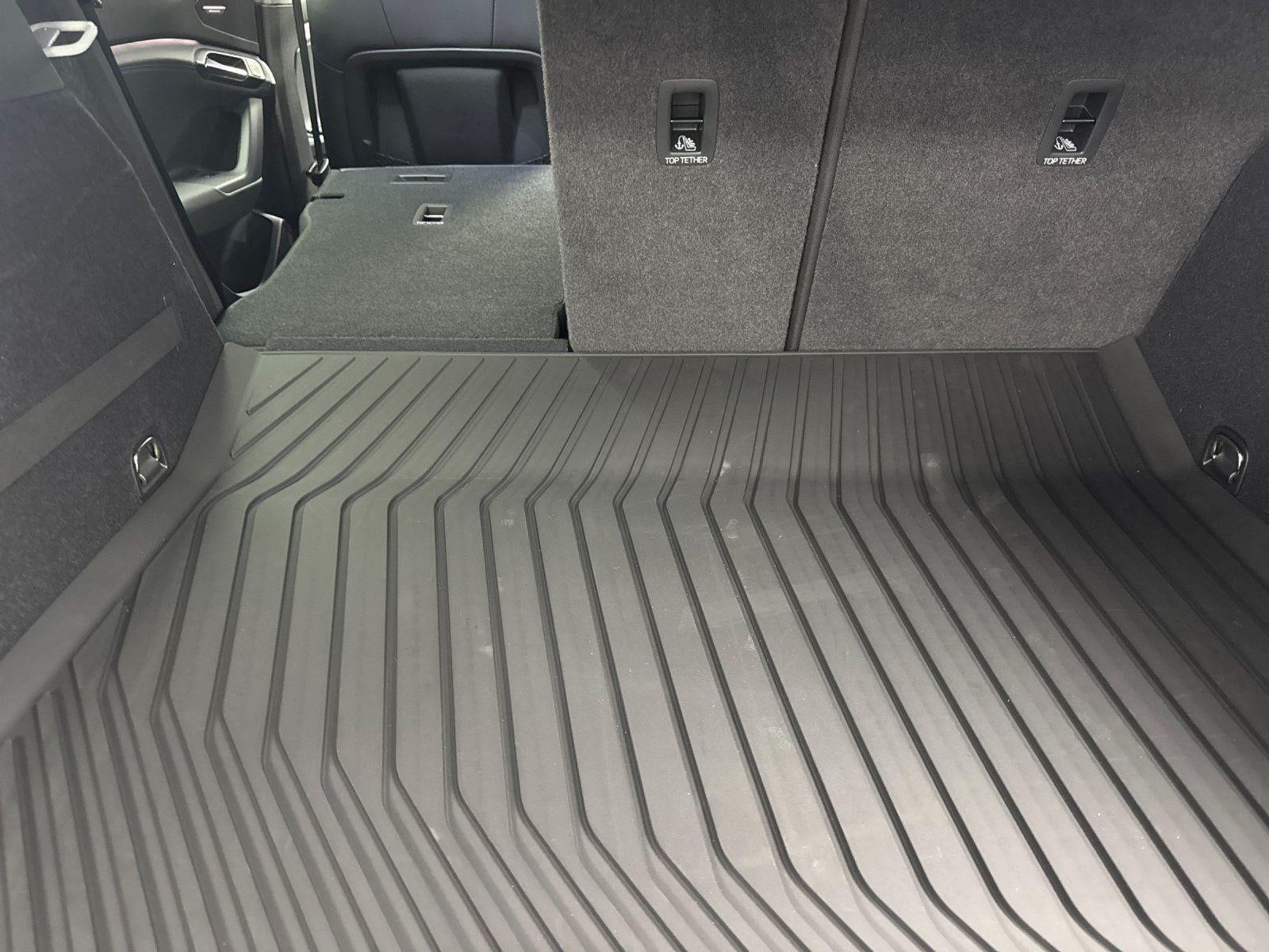 2025 Audi Q6 e-tron Premium Plus