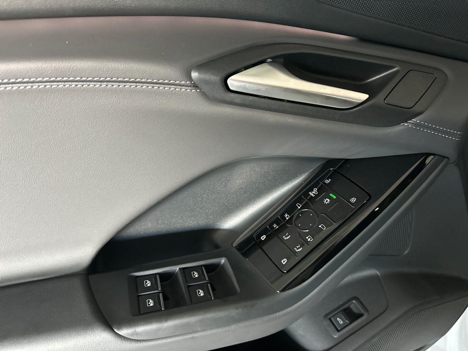 2025 Audi Q6 e-tron Premium Plus
