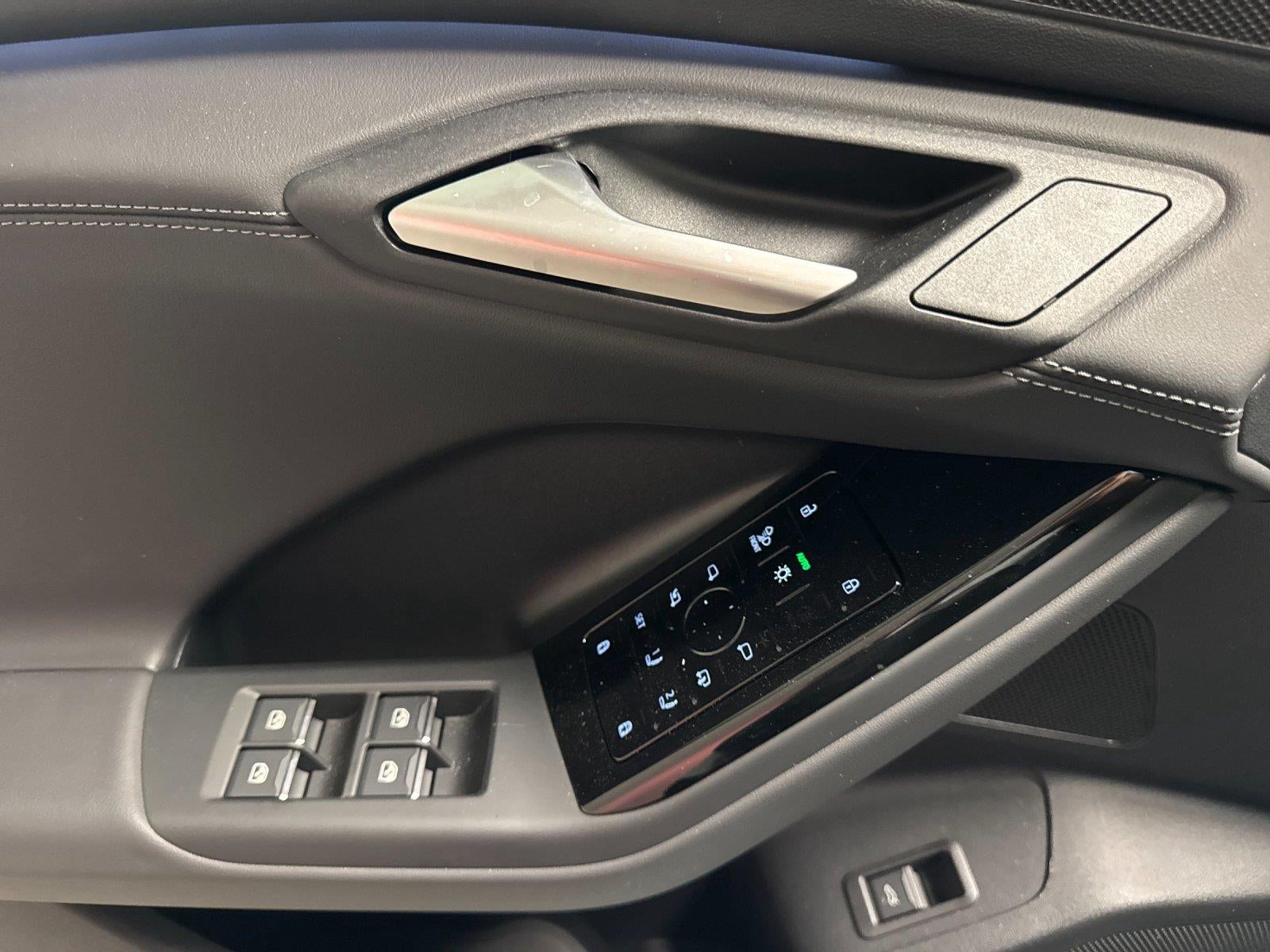 2025 Audi Q6 E-Tron Premium Plus