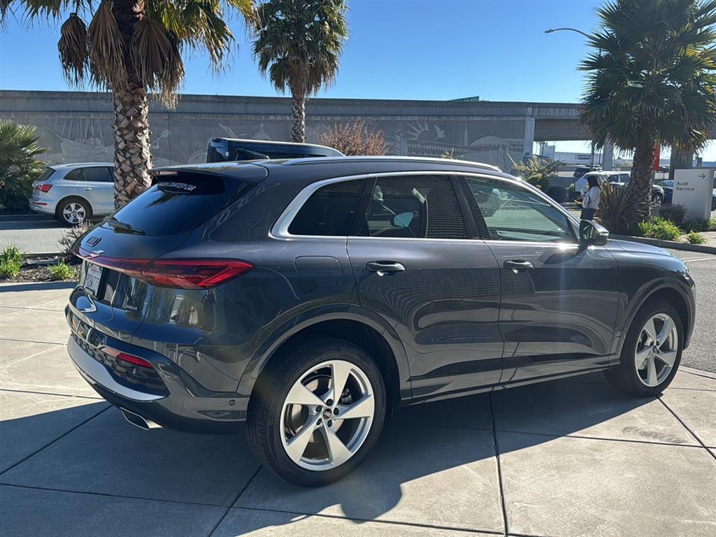 2025 Audi Q5 Premium Plus