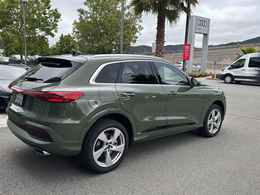2025 Audi Q5 Premium Plus