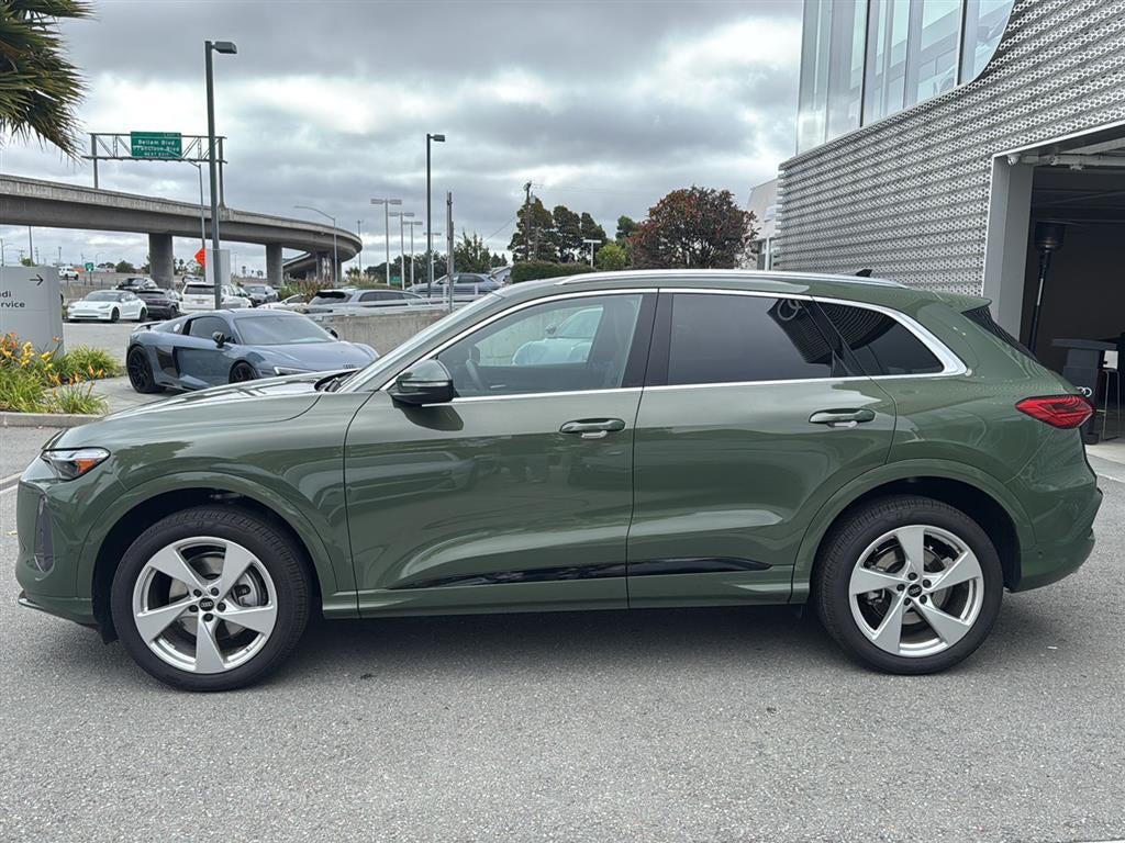 2025 Audi Q5 Premium Plus