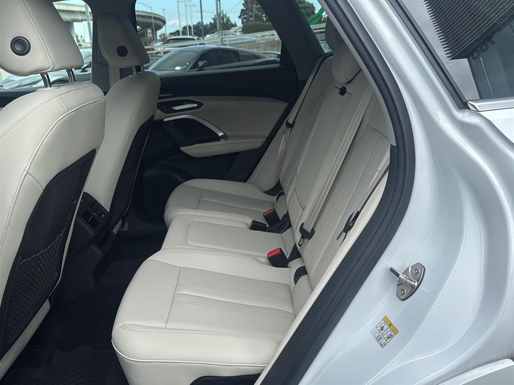 2025 Audi Q5 Premium Plus