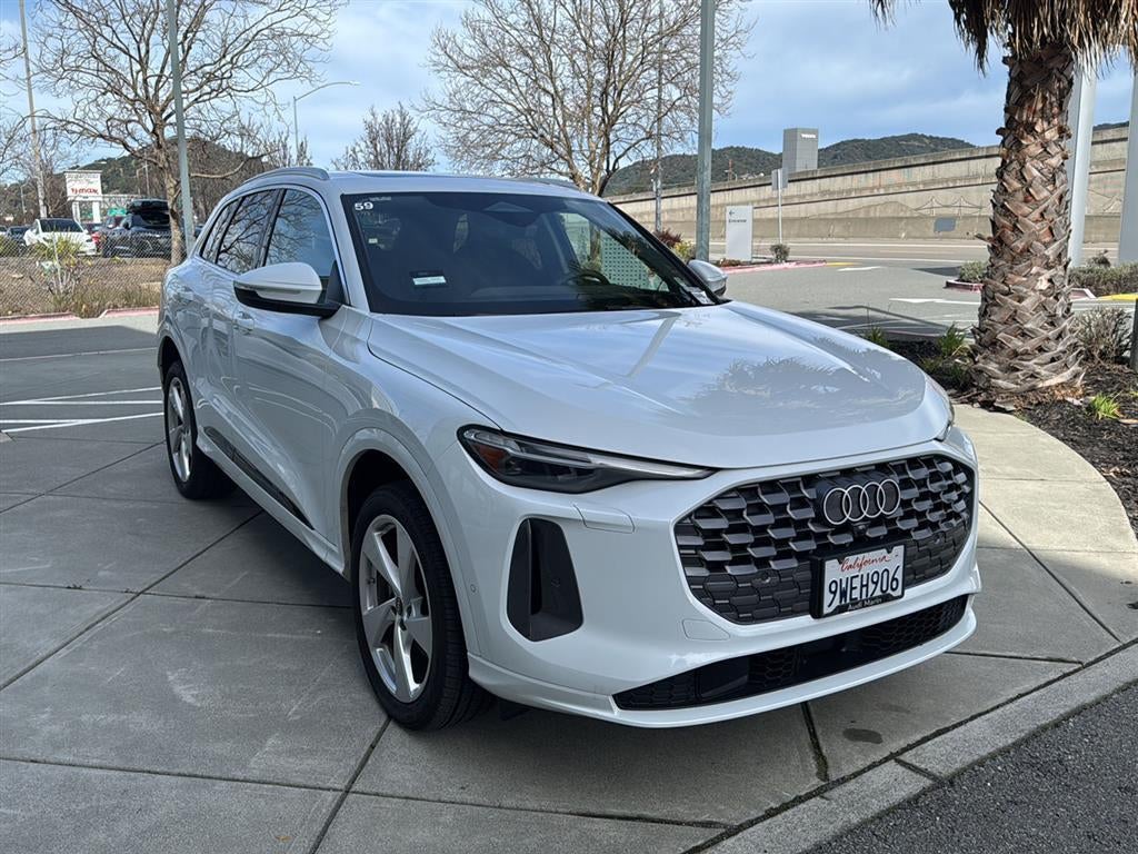 2025 Audi Q5 Premium Plus