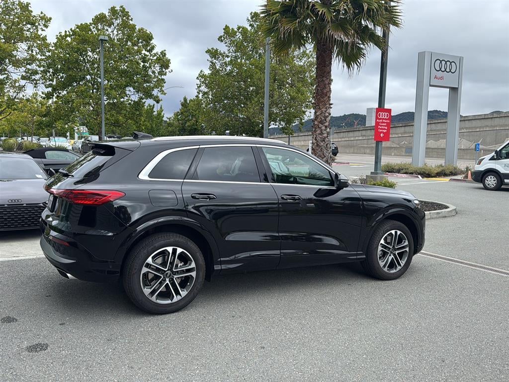2025 Audi Q5 Premium Plus