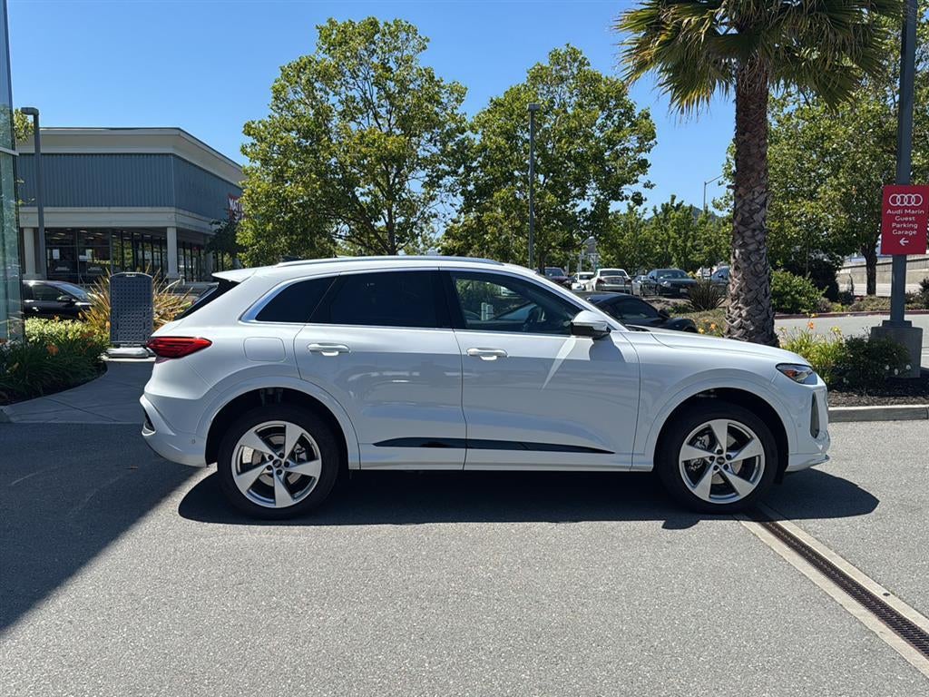 2025 Audi Q5 Premium Plus