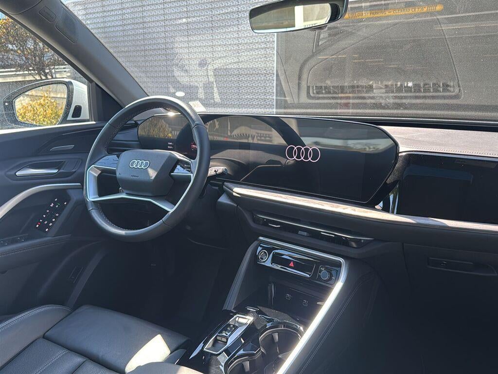 2025 Audi Q5 Premium Plus