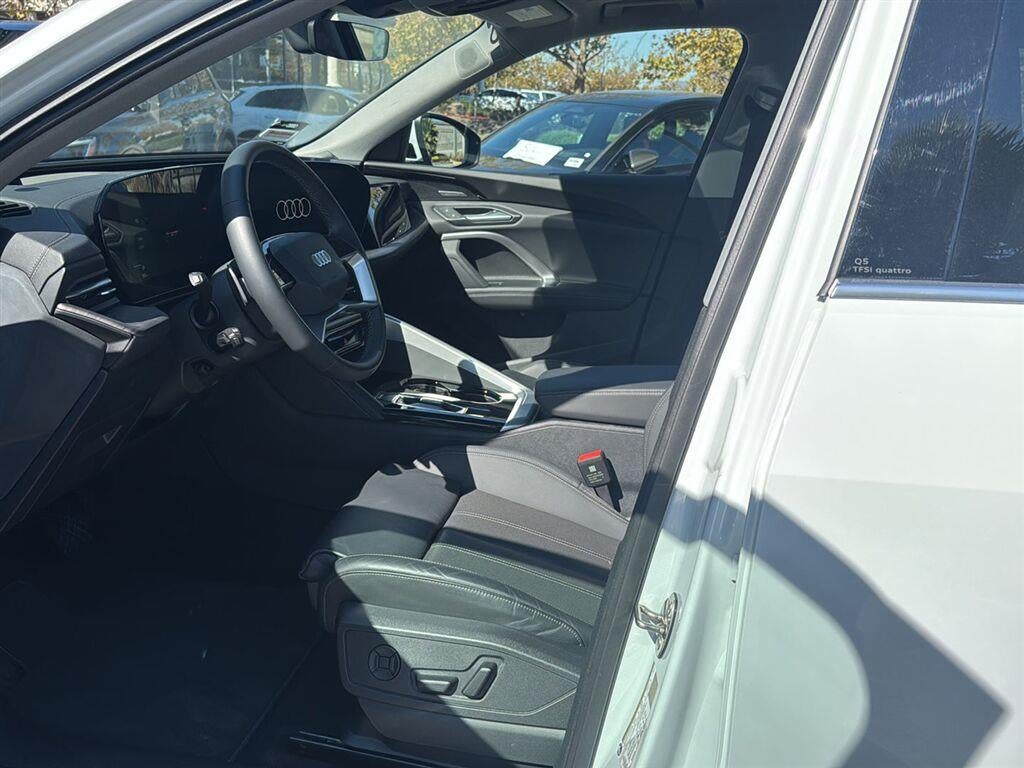 2025 Audi Q5 Premium Plus