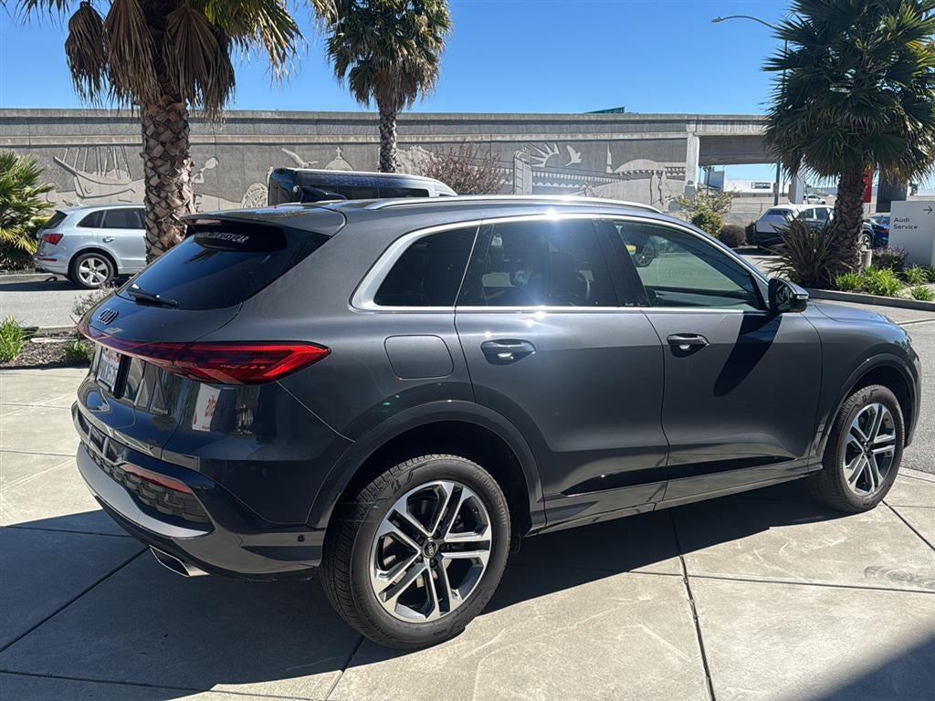 2025 Audi Q5 Premium Plus