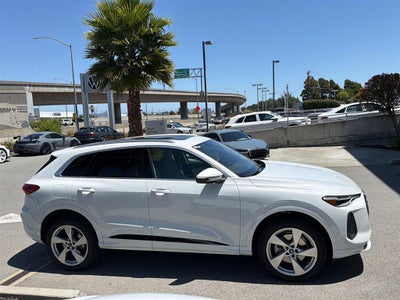 2025 Audi Q5 Premium Plus