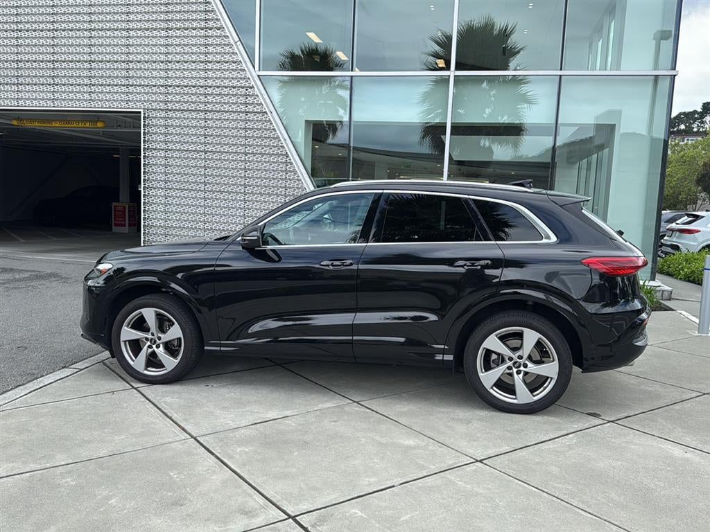 2025 Audi Q5 Premium Plus
