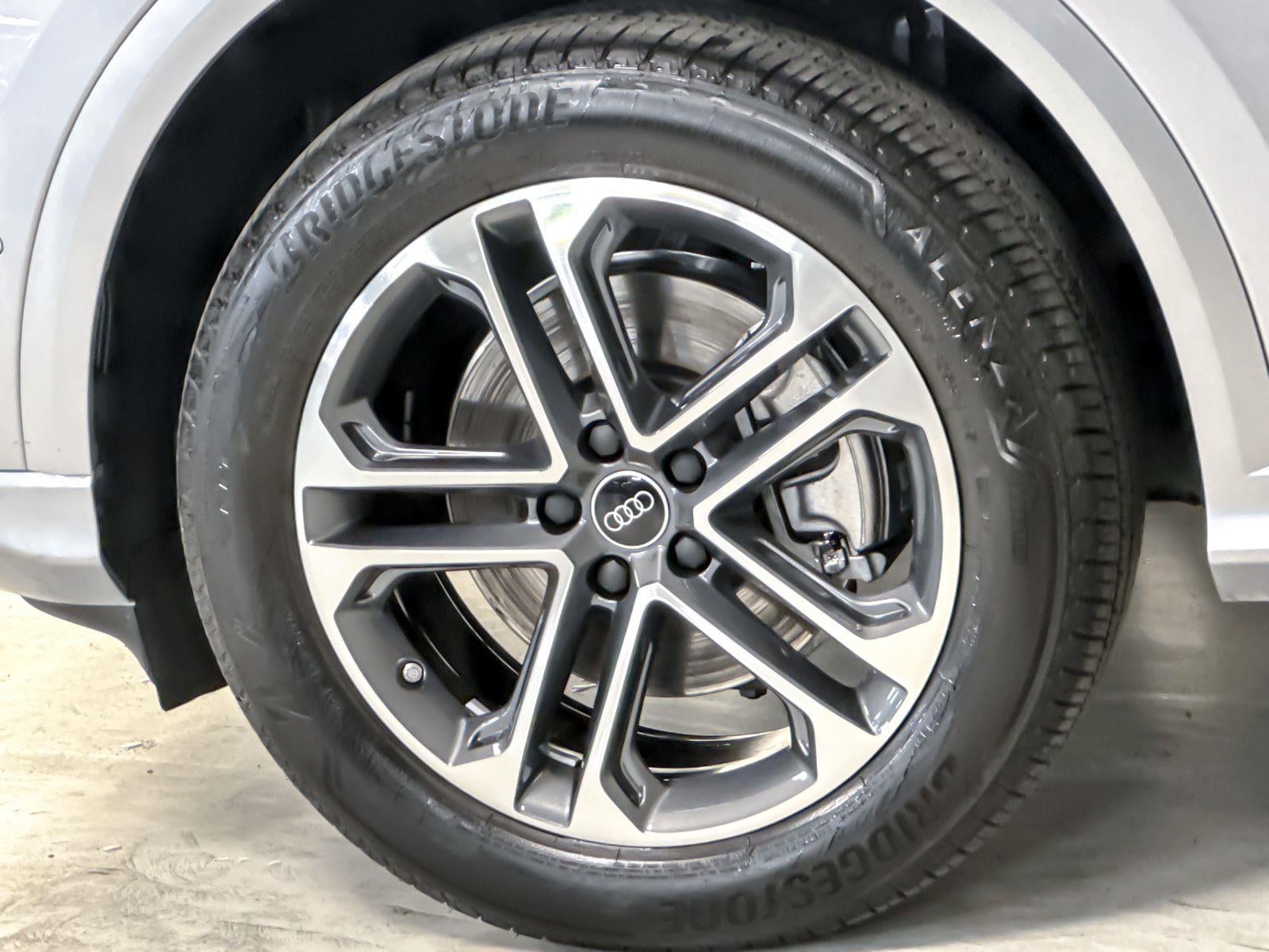 2025 Audi Q5 Premium Plus