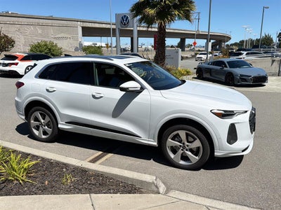 2025 Audi Q5 Premium Plus