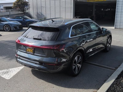 2024 Audi Q8 e-tron Premium Plus
