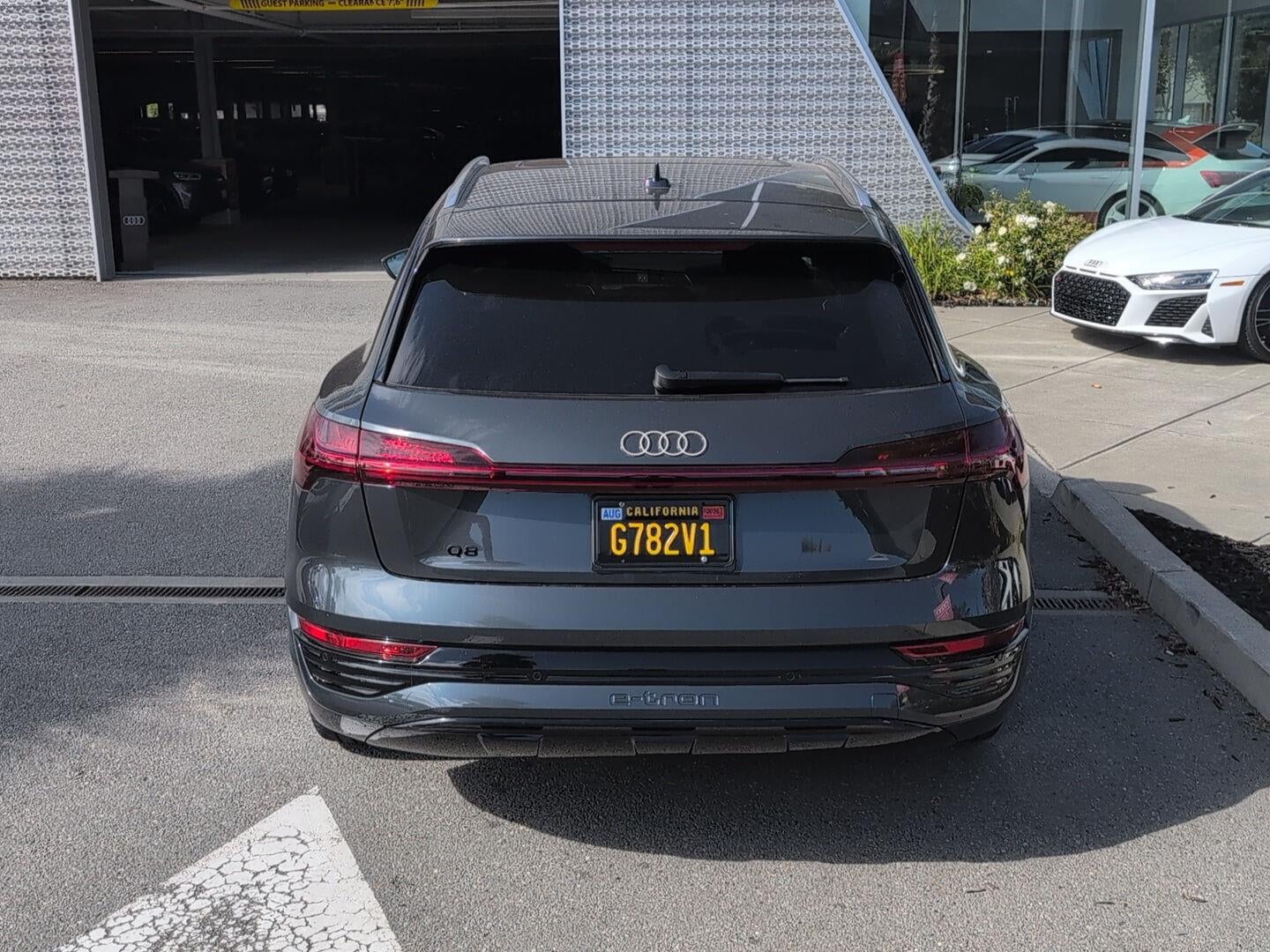 2024 Audi Q8 e-tron Premium Plus