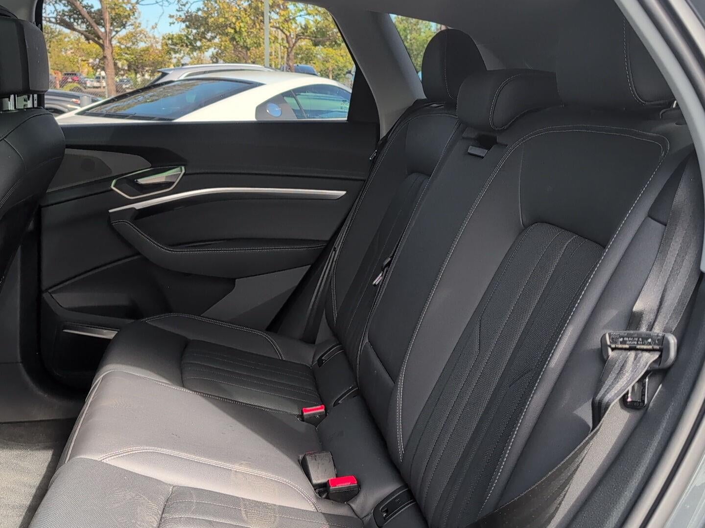 2024 Audi Q8 e-tron Premium Plus