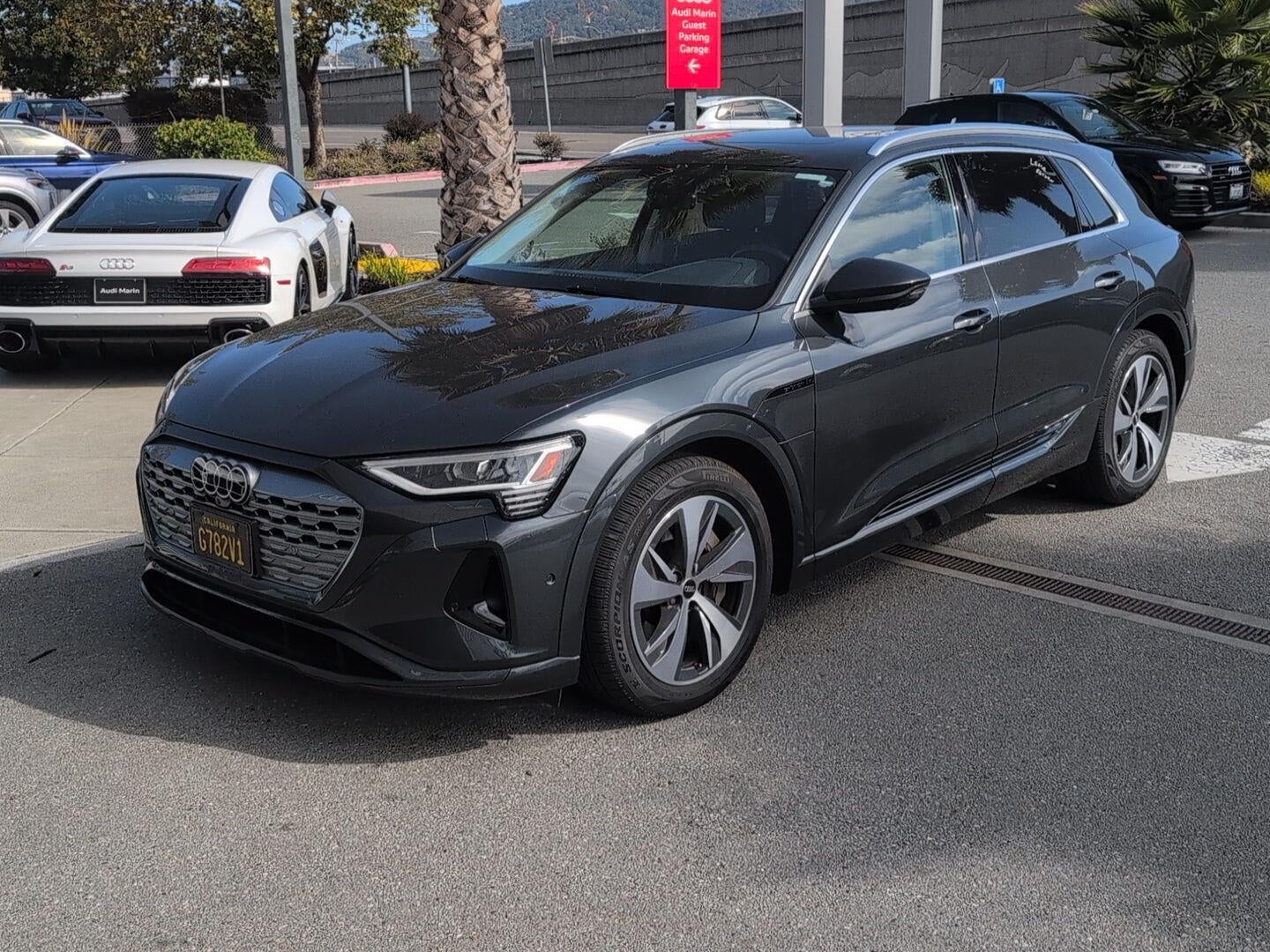2024 Audi Q8 e-tron Premium Plus