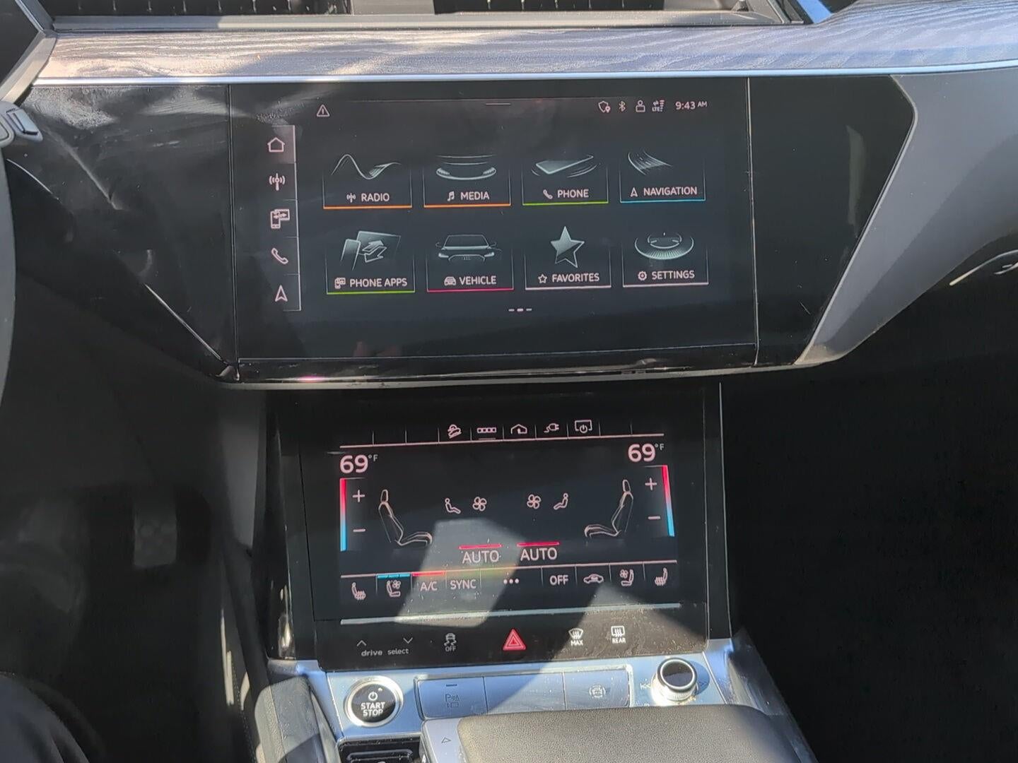 2024 Audi Q8 e-tron Premium Plus