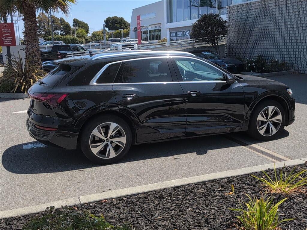 2024 Audi Q8 E-Tron Premium Plus