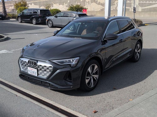 2024 Audi Q8 e-tron Premium Plus