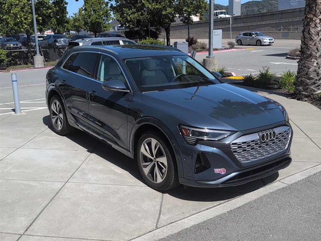 2024 Audi Q8 e-tron Prestige