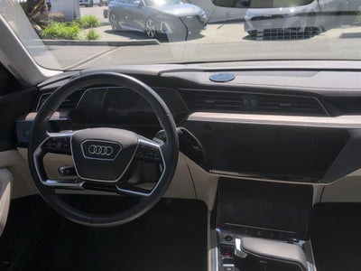 2024 Audi Q8 e-tron Prestige