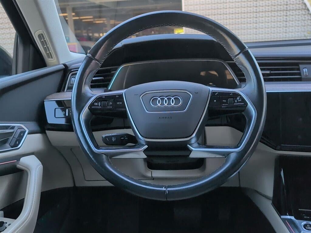 2024 Audi Q8 e-tron Prestige