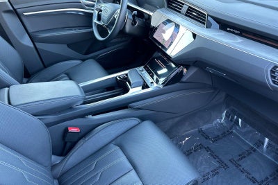 2024 Audi Q8 e-tron Prestige