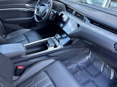 2024 Audi Q8 e-tron Prestige