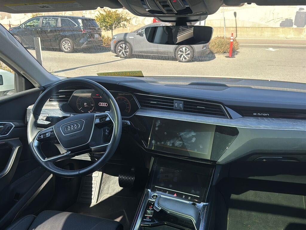 2024 Audi Q8 E-Tron Prestige