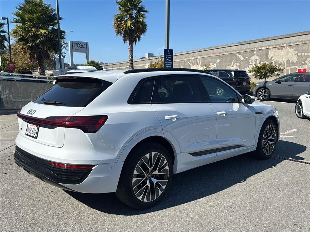 2024 Audi Q8 E-Tron Prestige