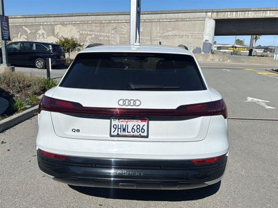 2024 Audi Q8 E-Tron Prestige
