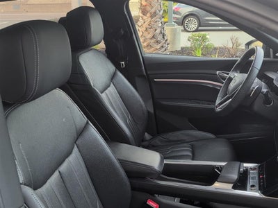 2024 Audi SQ8 e-tron Prestige