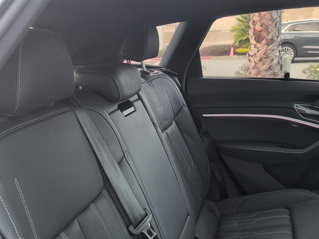 2024 Audi SQ8 e-tron Prestige