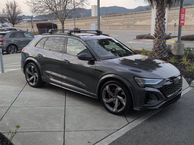 2024 Audi SQ8 e-tron Prestige