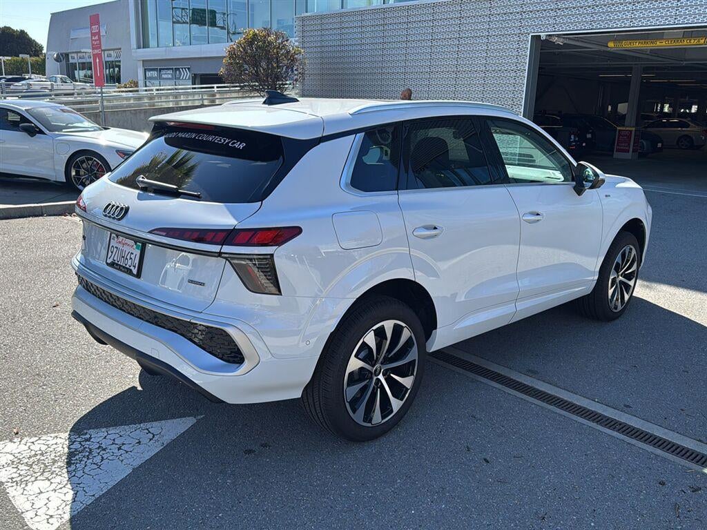 2026 Audi Q3 S line