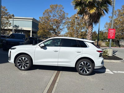 2026 Audi Q3 S line