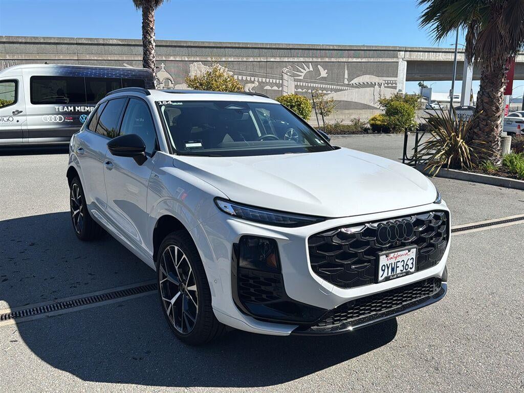 2026 Audi Q3 S line