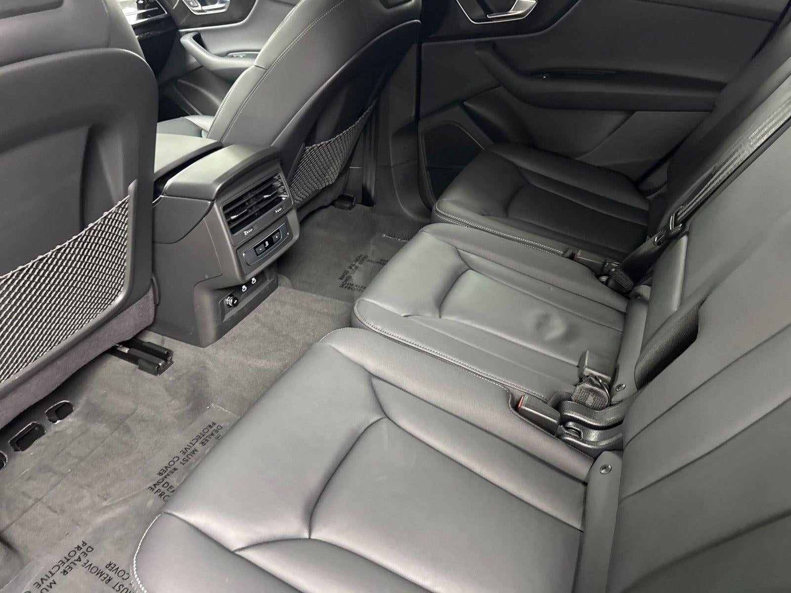 2026 Audi Q7 Premium
