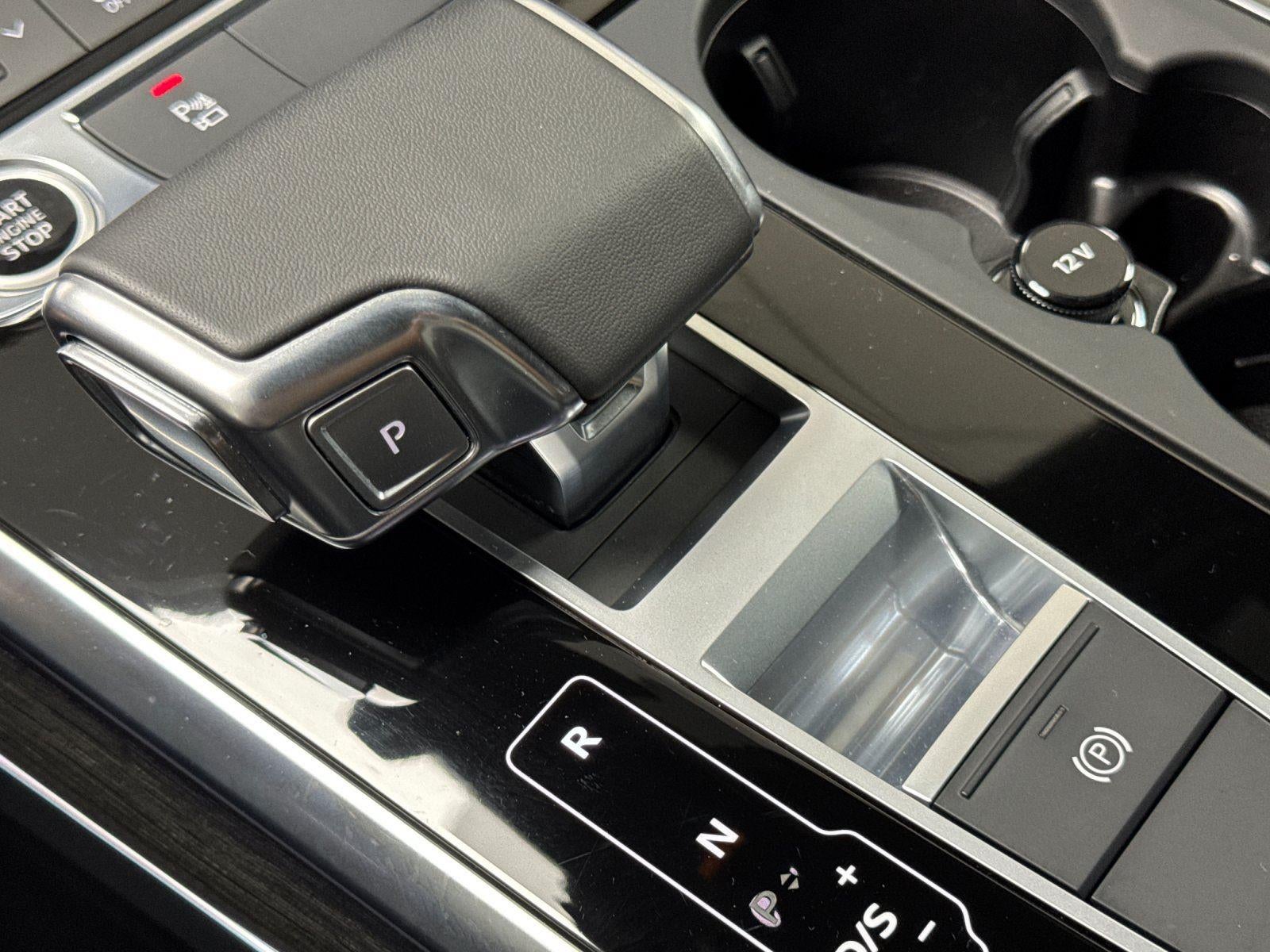 2026 Audi Q7 Premium