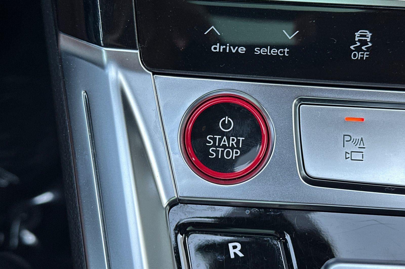 2023 Audi e-tron S Premium Plus