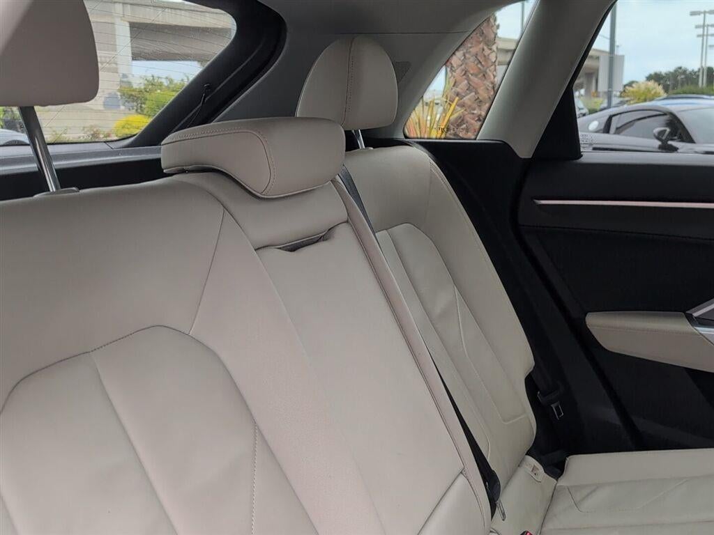 2019 Audi Q3 Premium