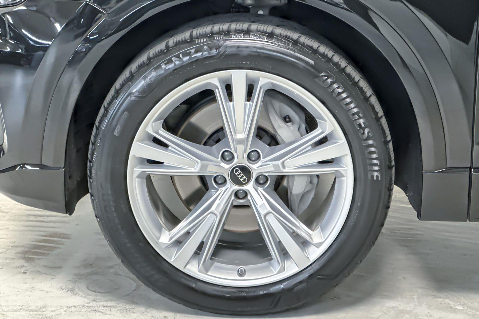 2023 Audi Q8 Premium