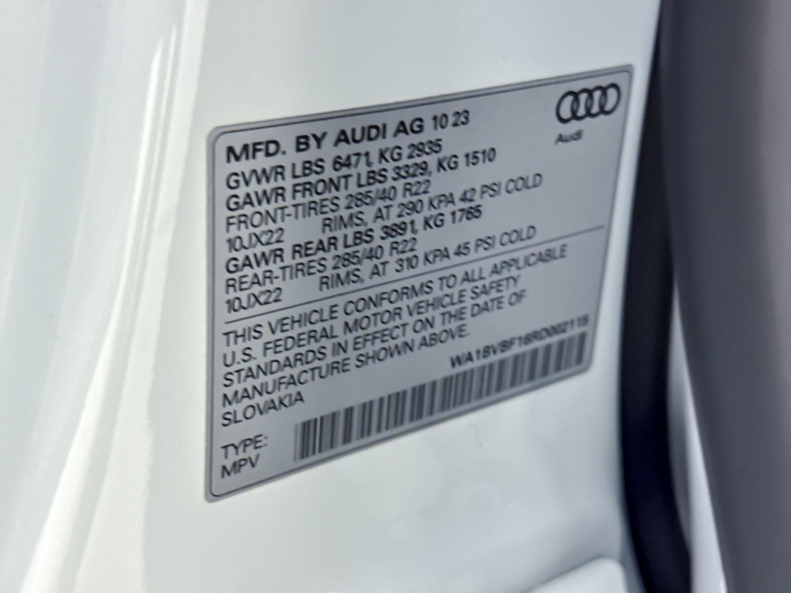 2024 Audi Q8 Premium Plus