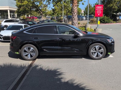2024 Audi Q8 e-tron Sportback S line Premium Plus