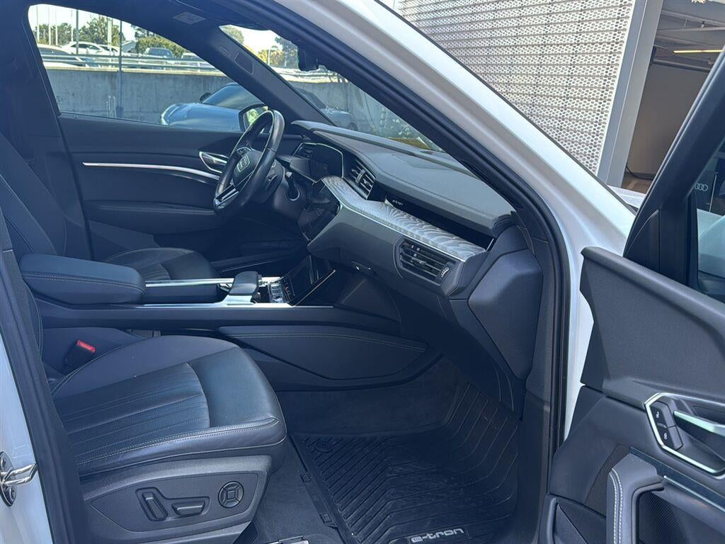 2024 Audi Q8 E-Tron Sportback S line Premium Plus
