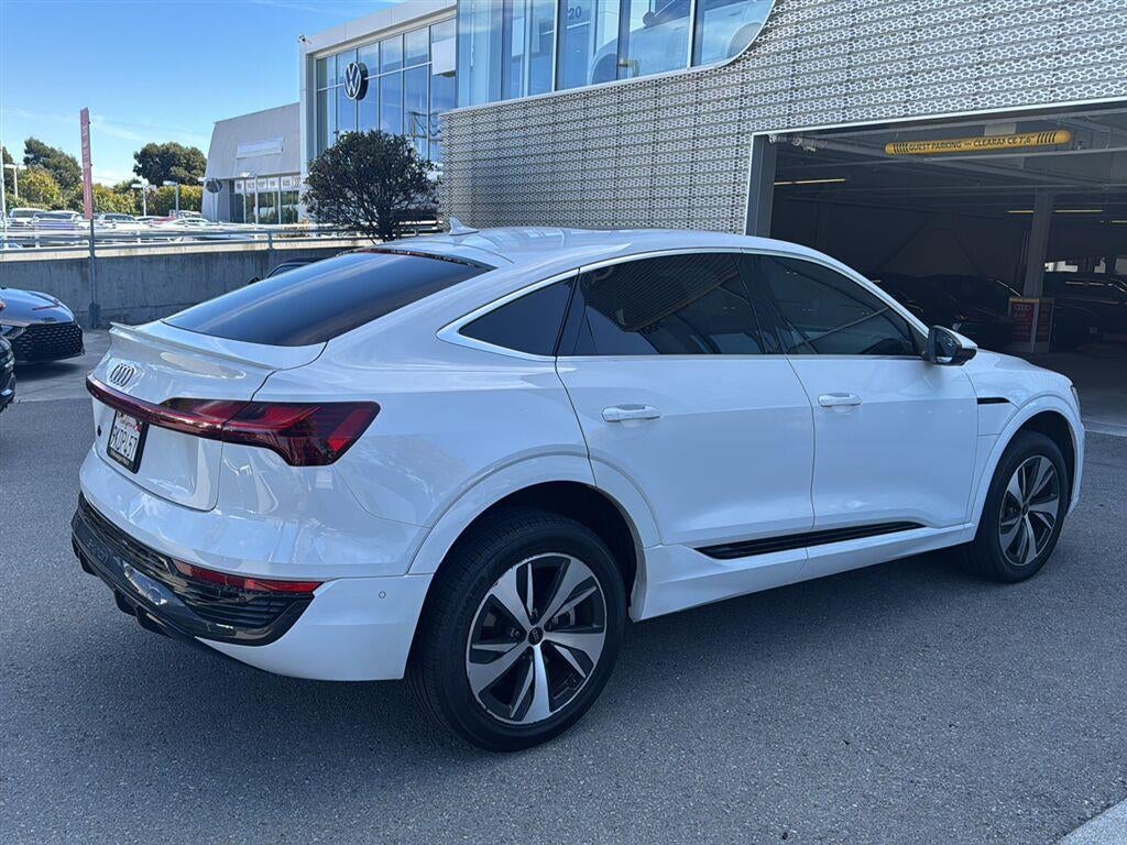 2024 Audi Q8 E-Tron Sportback S line Premium Plus