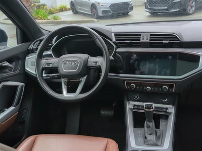 2022 Audi Q3 S line Premium