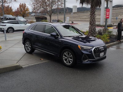 2022 Audi Q3 S line Premium