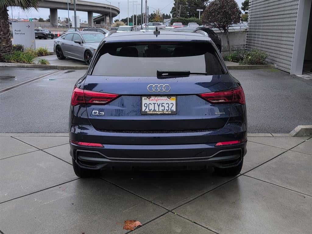 2022 Audi Q3 S line Premium